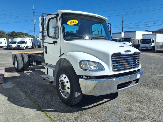 2016 FREIGHTLINER/MERCEDES M2 106