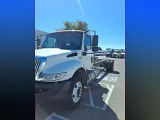 2020 NAVISTAR INTERNATIONAL MV607 (4X2)