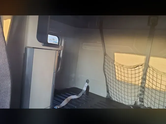 2020 FREIGHTLINER/MERCEDES CASCADIA 125