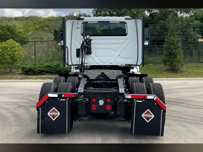 2020 INT LT625 6x4