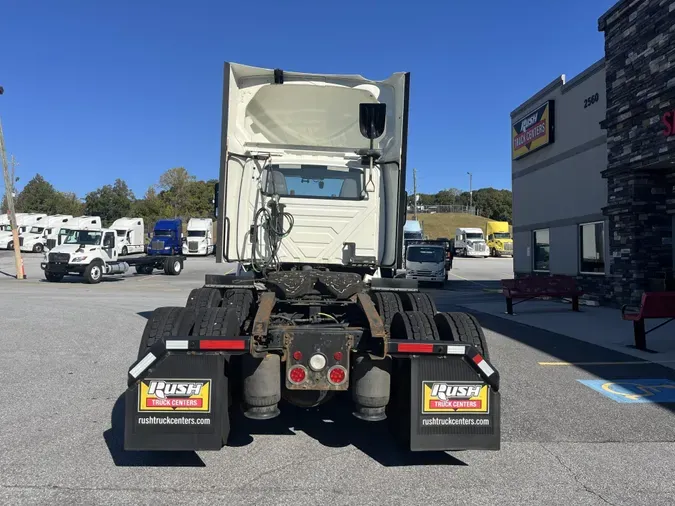 2020 International LT625