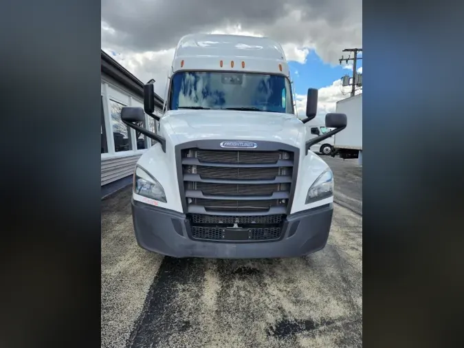 2022 Freightliner Cascadia 126