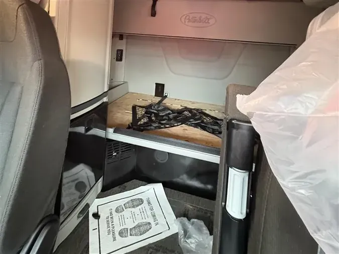 2021 PETERBILT 579