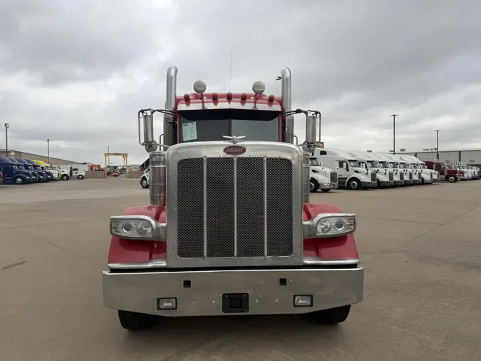 2020 Peterbilt 389