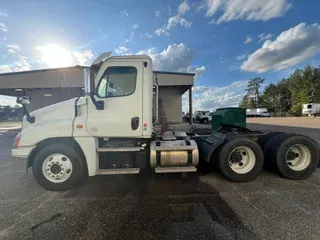 2020 FREIGHTLINER/MERCEDES CASCADIA 125