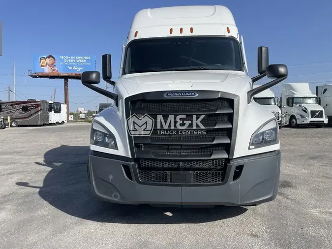 2022 FREIGHTLINER Cascadia 126