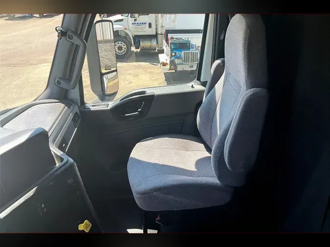 2022 INT LT625 6x4
