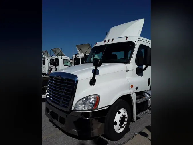 2018 FREIGHTLINER/MERCEDES CASCADIA 125169adaf80ba59ffee6b74f05a852f16c