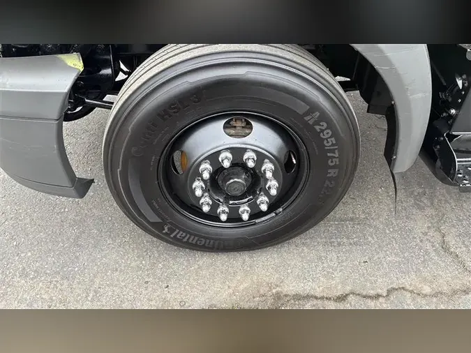 2018 INTERNATIONAL RH613