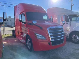 2018 FREIGHTLINER CASCADEVO1
