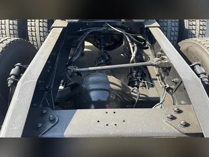 2022 FREIGHTLINER CA126