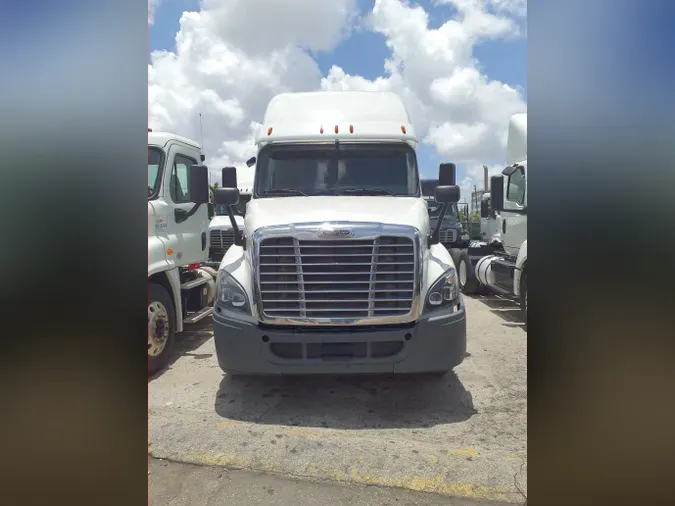 2019 FREIGHTLINER/MERCEDES CASCADIA 125