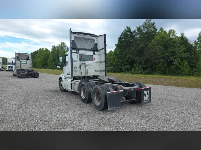 2018 Volvo VNL300