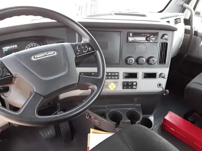2019 FREIGHTLINER NEW CASCADIA 116