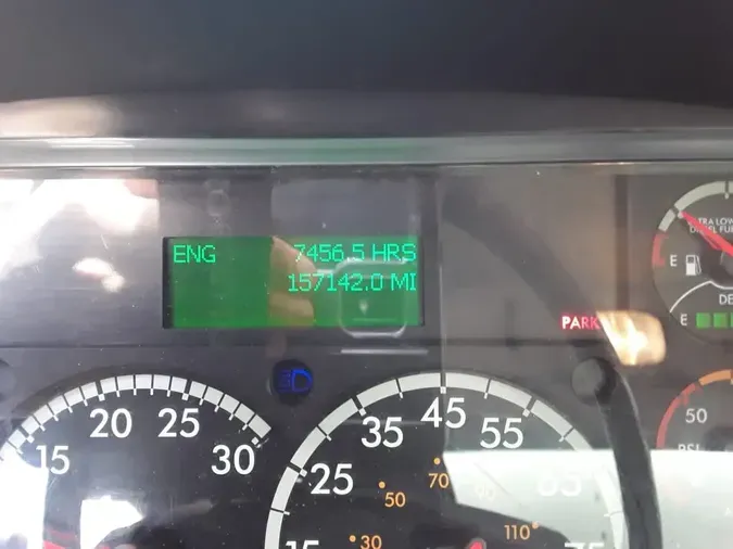 2016 FREIGHTLINER M2 106