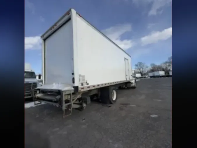 2019 FREIGHTLINER/MERCEDES M2 106