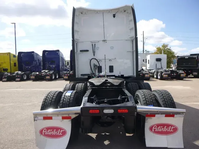 2022 Peterbilt 579