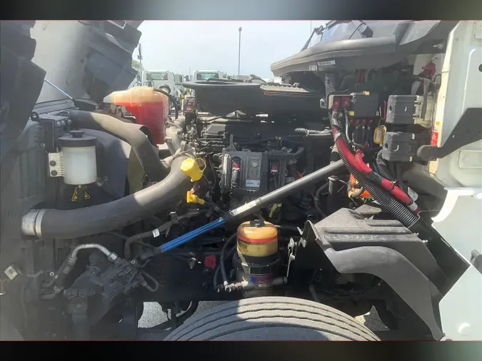 2019 INT LT625 6x4