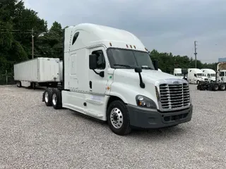 2017 FREIGHTLINER X12564ST