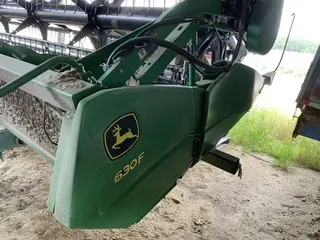 2011 John Deere 630F