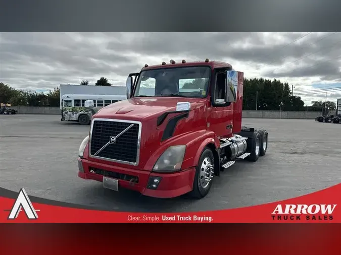 2015 VOLVO VNL30016b4da9e0f14b10fad4a83cc61cd2264