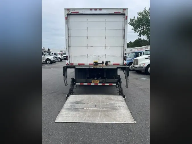 2018 FREIGHTLINER M2 106