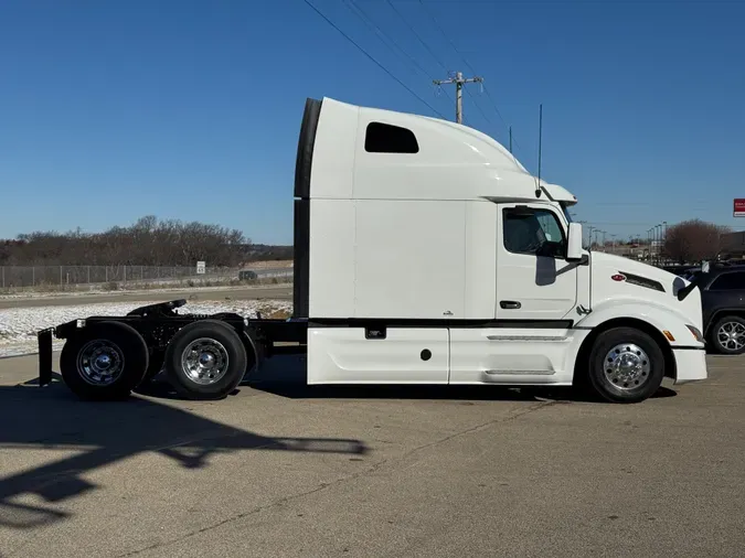 2023 PETERBILT 579