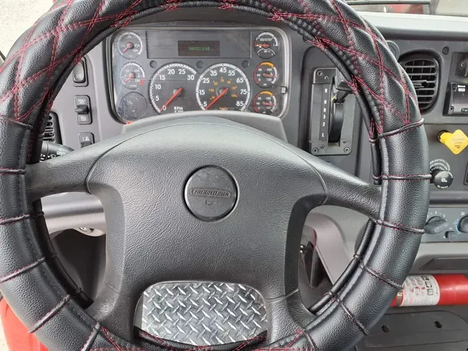 2019 FREIGHTLINER/MERCEDES M2 106