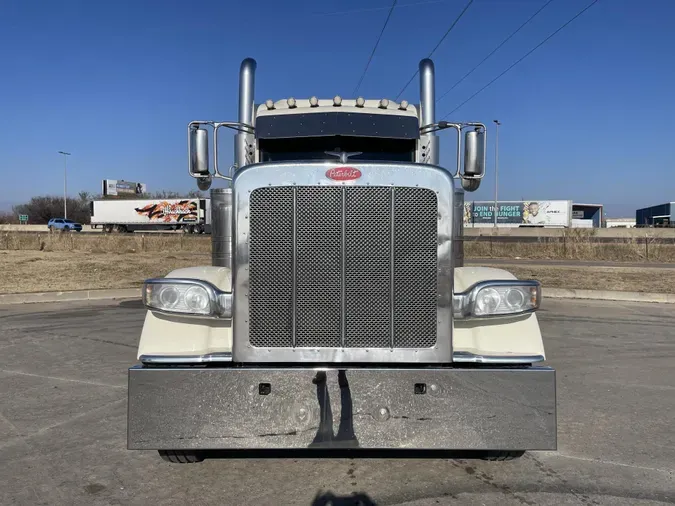 2019 Peterbilt 38916bad03f082137e008dd1c75e90c1e29