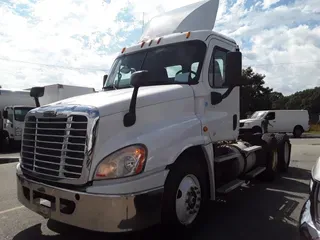 2015 FREIGHTLINER/MERCEDES CASCADIA 125