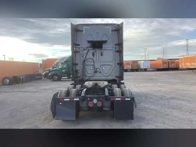 2020 Freightliner Cascadia 12616bc6aec5d9876ae6f42be53b47b70ed