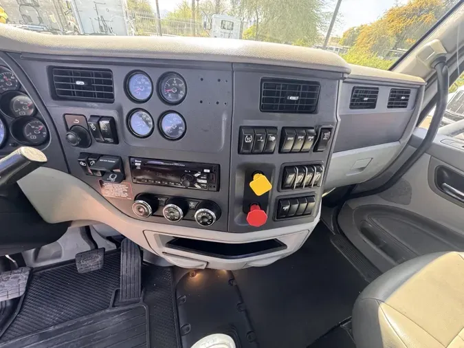 2020 Peterbilt 57916c300854a6e99603700b3fb21b7c256