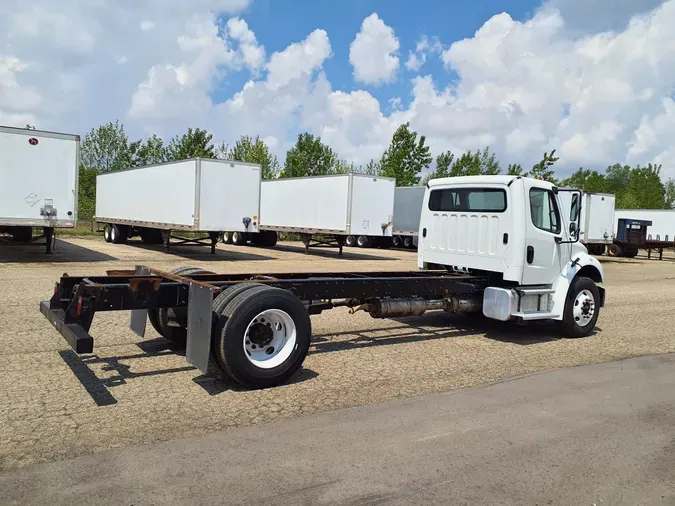 2016 FREIGHTLINER/MERCEDES M2 106