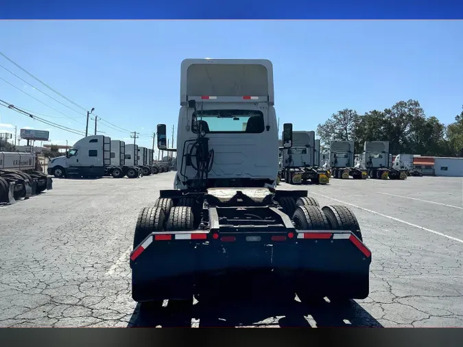 2019 INT LT625 6x4