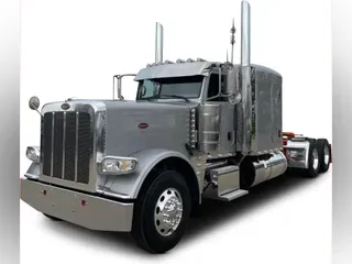 2022 Peterbilt 389