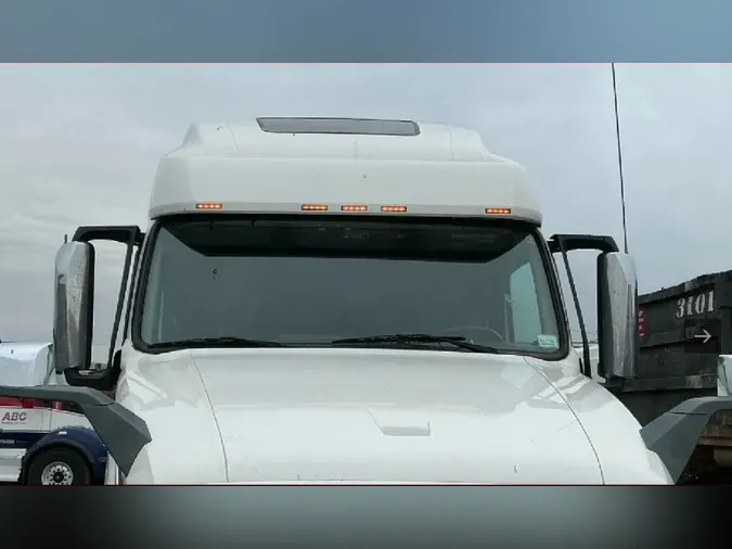 2021 VOLVO VNL64T76016d431886bfcd2bcf6e3d2c091be6e28