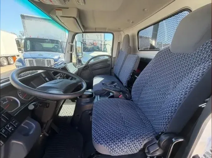 2023 Isuzu NRR16d498e469af530ca42b002fef33a2ec