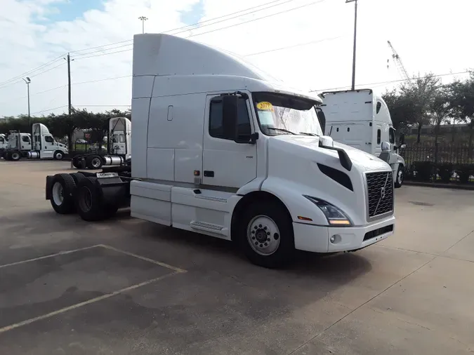 2019 VOLVO VNR64T-640