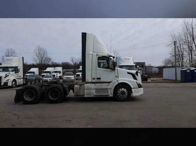 2018 Volvo VNL300