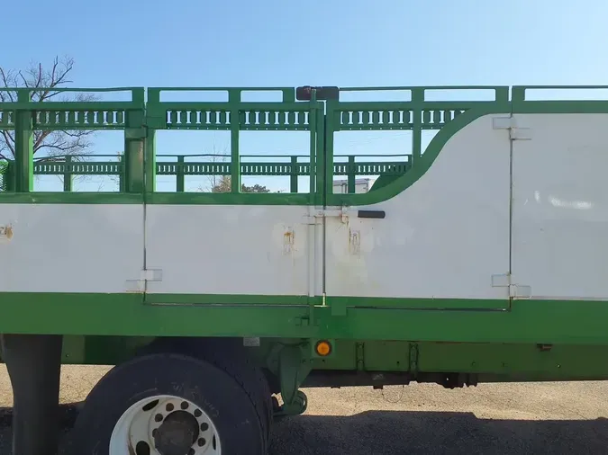 2014 FREIGHTLINER/MERCEDES M2 106
