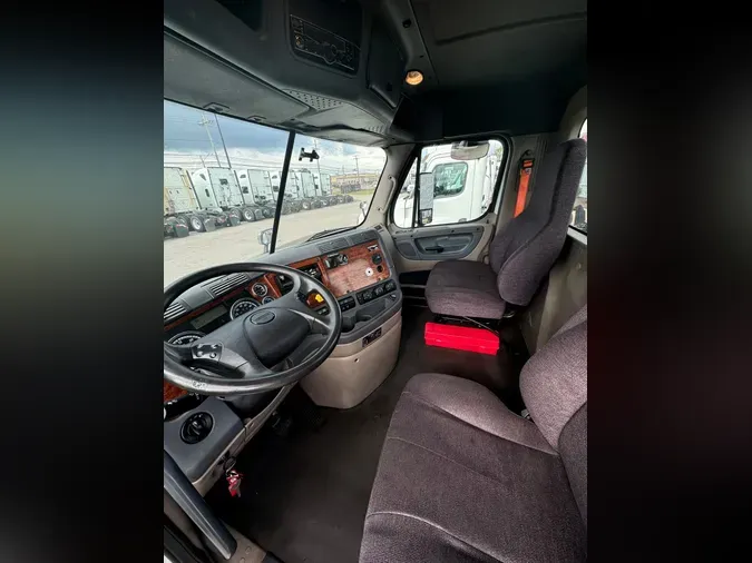 2019 FREIGHTLINER/MERCEDES CASCADIA 125