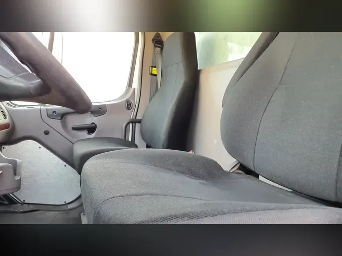 2019 FREIGHTLINER/MERCEDES M2 106