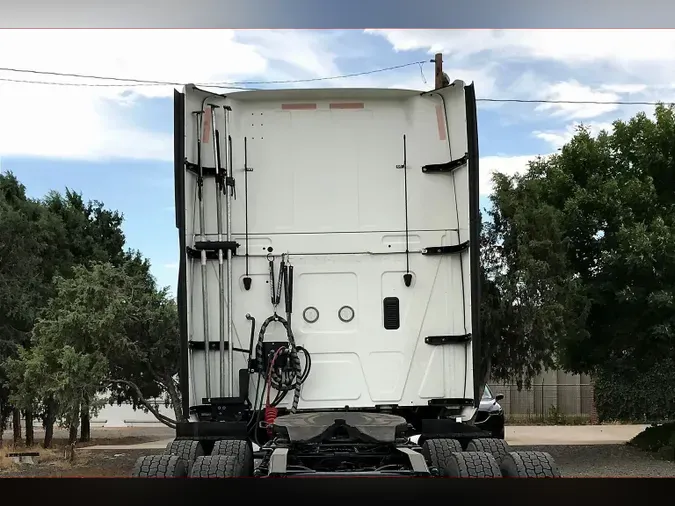 2022 INT LT625 6x4