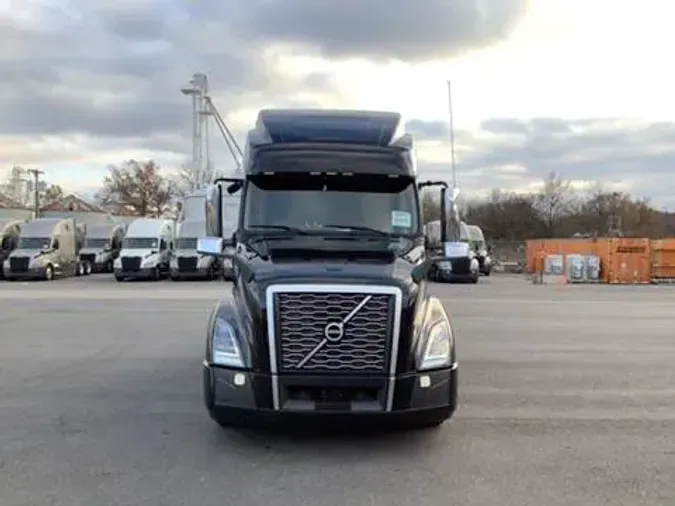 2022 Volvo VNL860