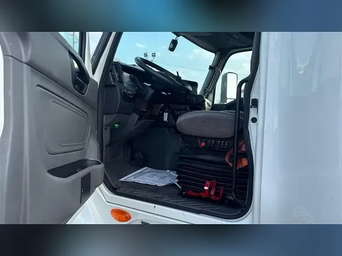 2022 INTERNATIONAL LT625