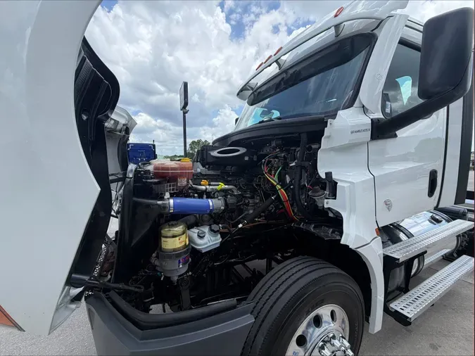 2022 Freightliner Cascadia 12616e800b3f87adb4bbfcea3251fb6bab1