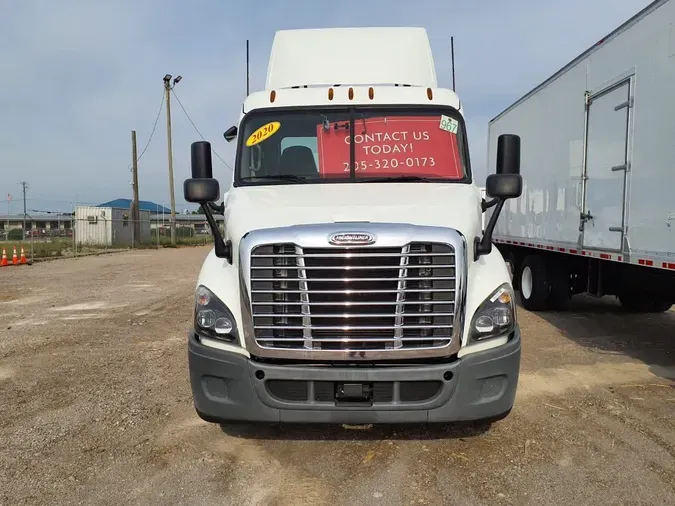 2020 FREIGHTLINER/MERCEDES CASCADIA 113