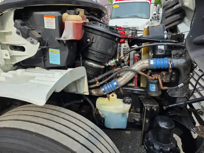 2019 FREIGHTLINER M2 106