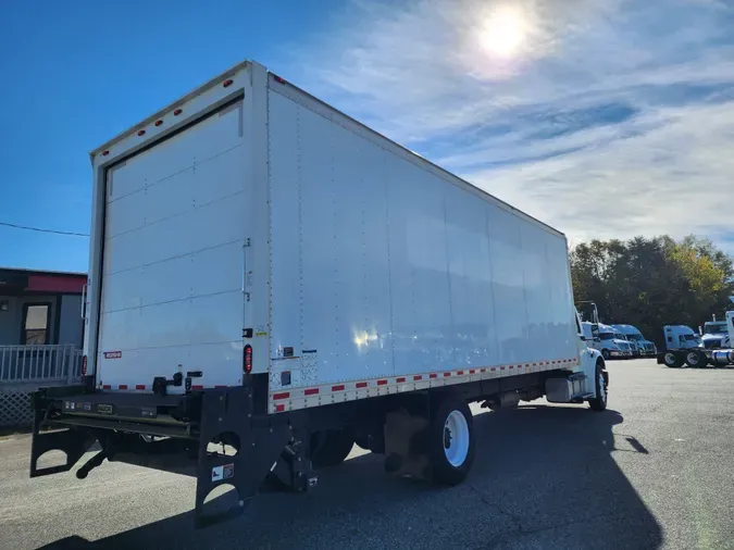 2017 FREIGHTLINER/MERCEDES M2 106