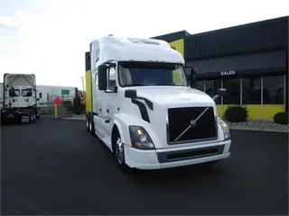 2016 Volvo VNL64T780